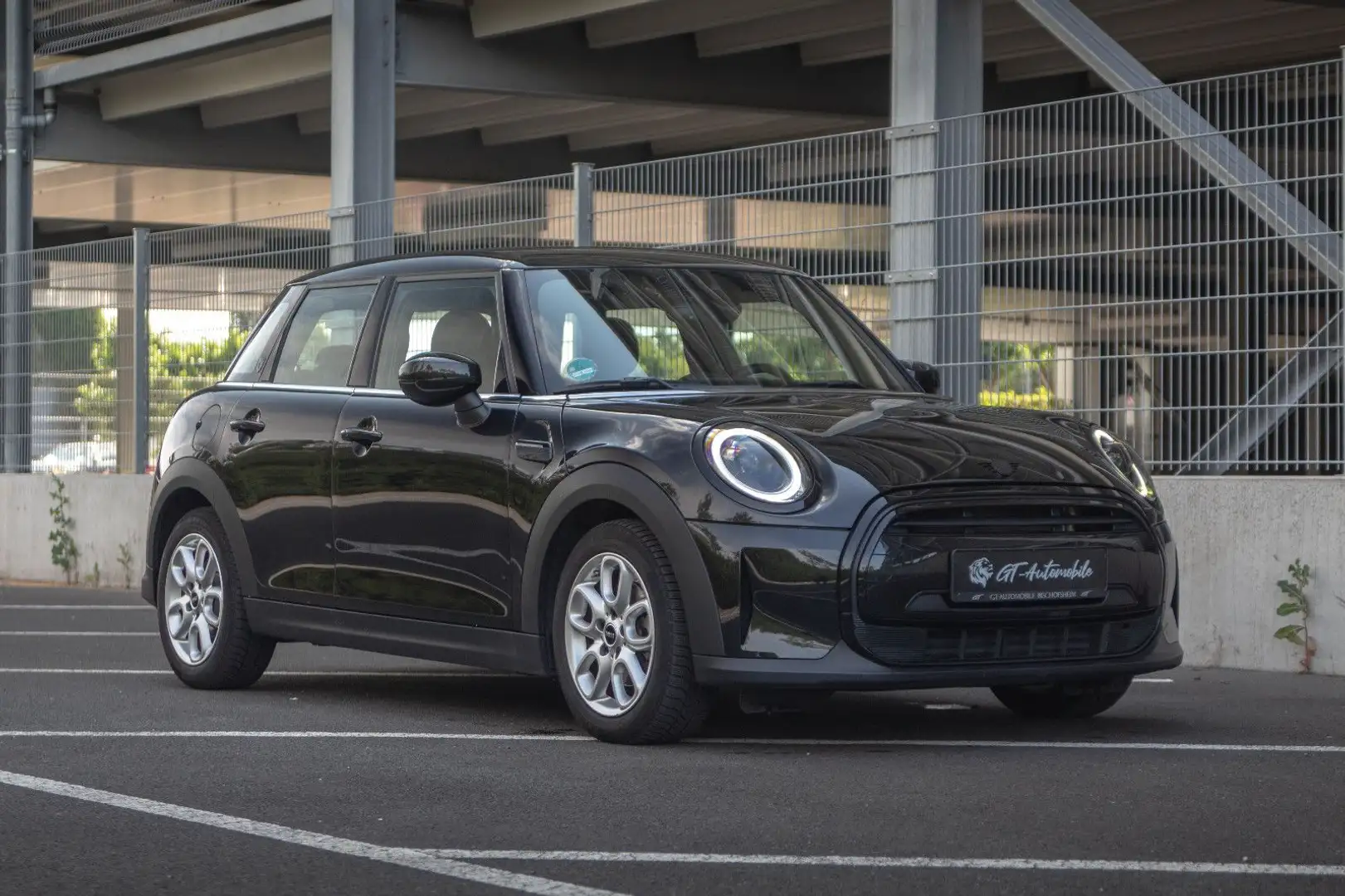 MINI Cooper 5-trg.*Yours Trim*KAM*YOUNIQUE*Keyless* Schwarz - 1
