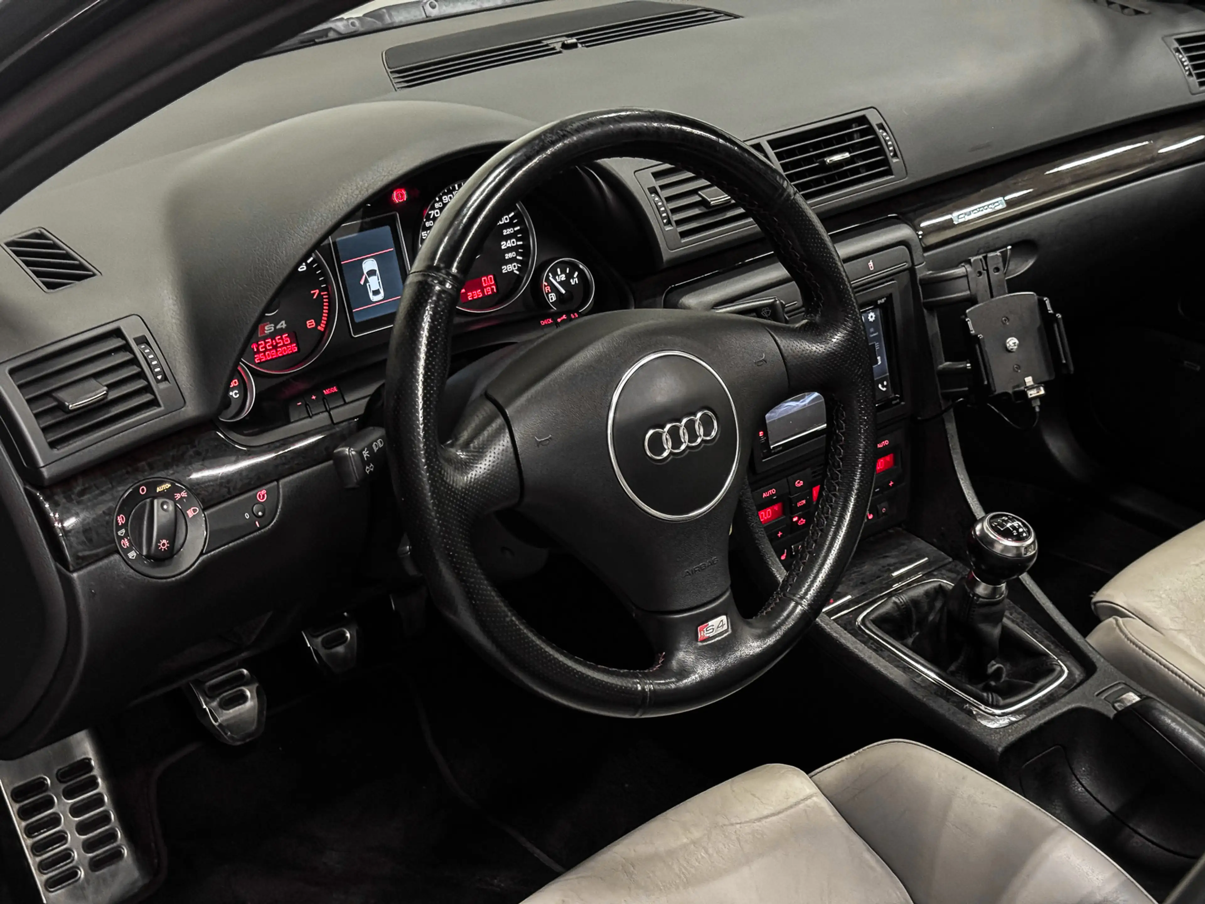Audi S4 Avant 4.2 V8 Quattro 344 PK MILLTEK/SCHUIFDAK/RECA — photo 6
