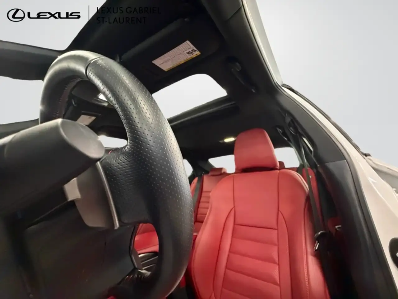 Lexus IS снимка Lexus IS