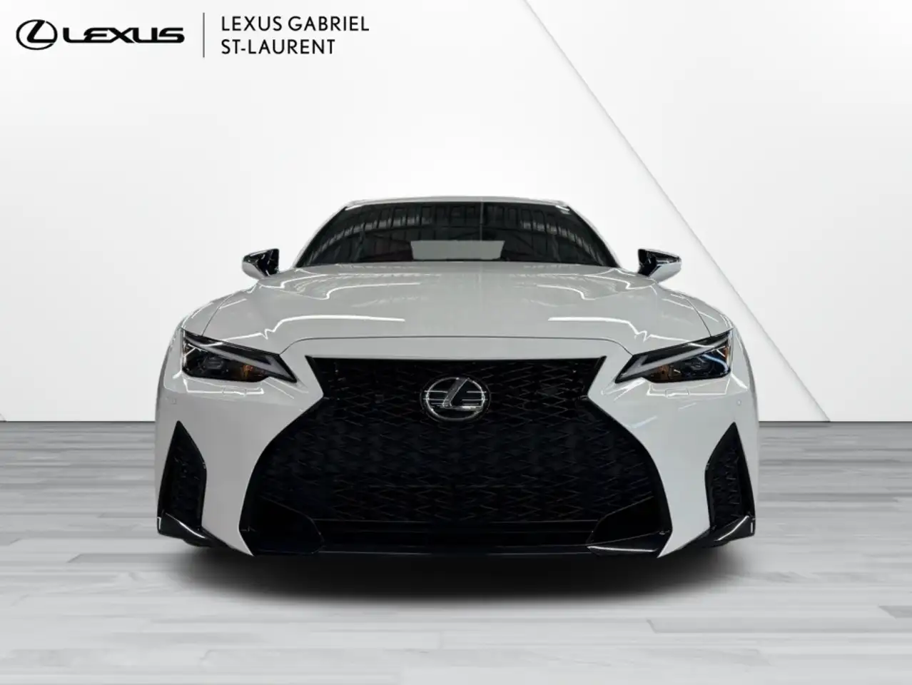 Lexus IS снимка Lexus IS
