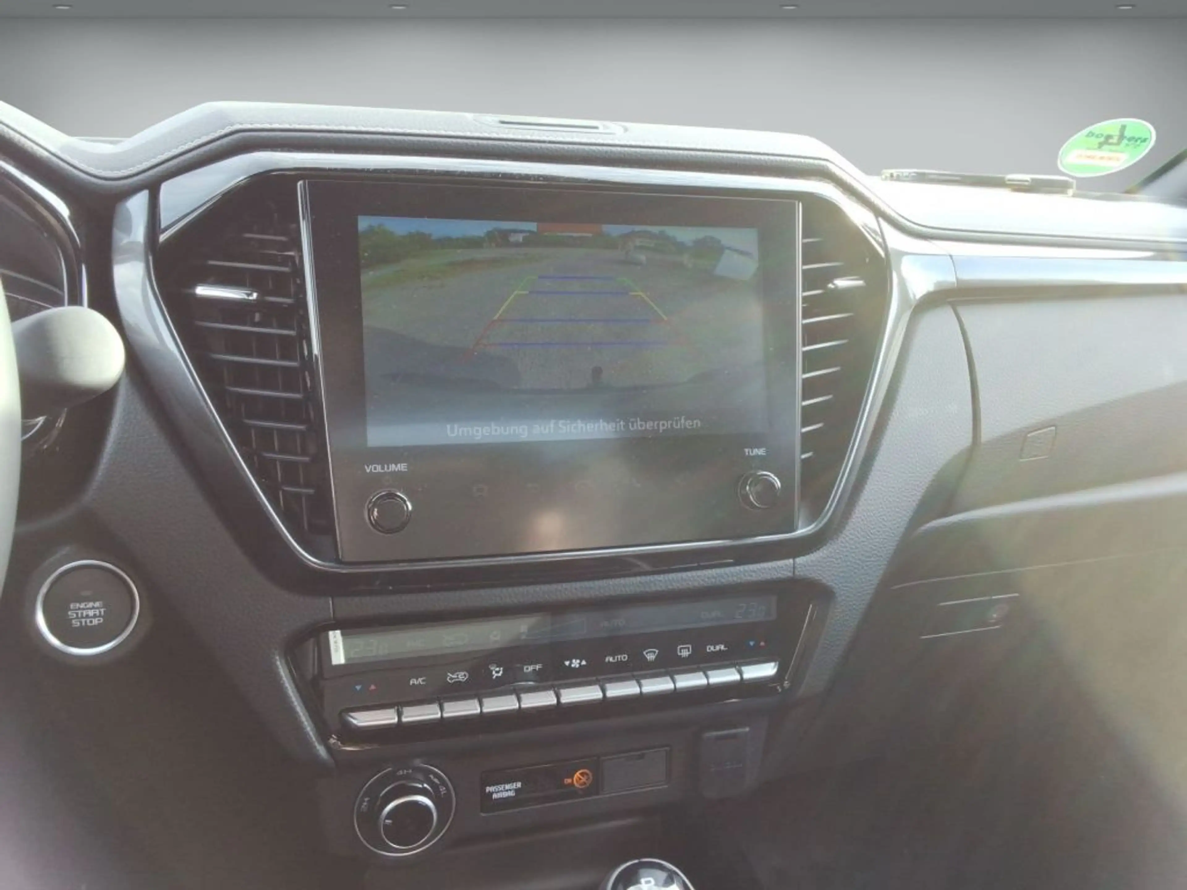 Isuzu D-Max Space Cab 4WD Autm. V-Cross (BTF) — photo 12