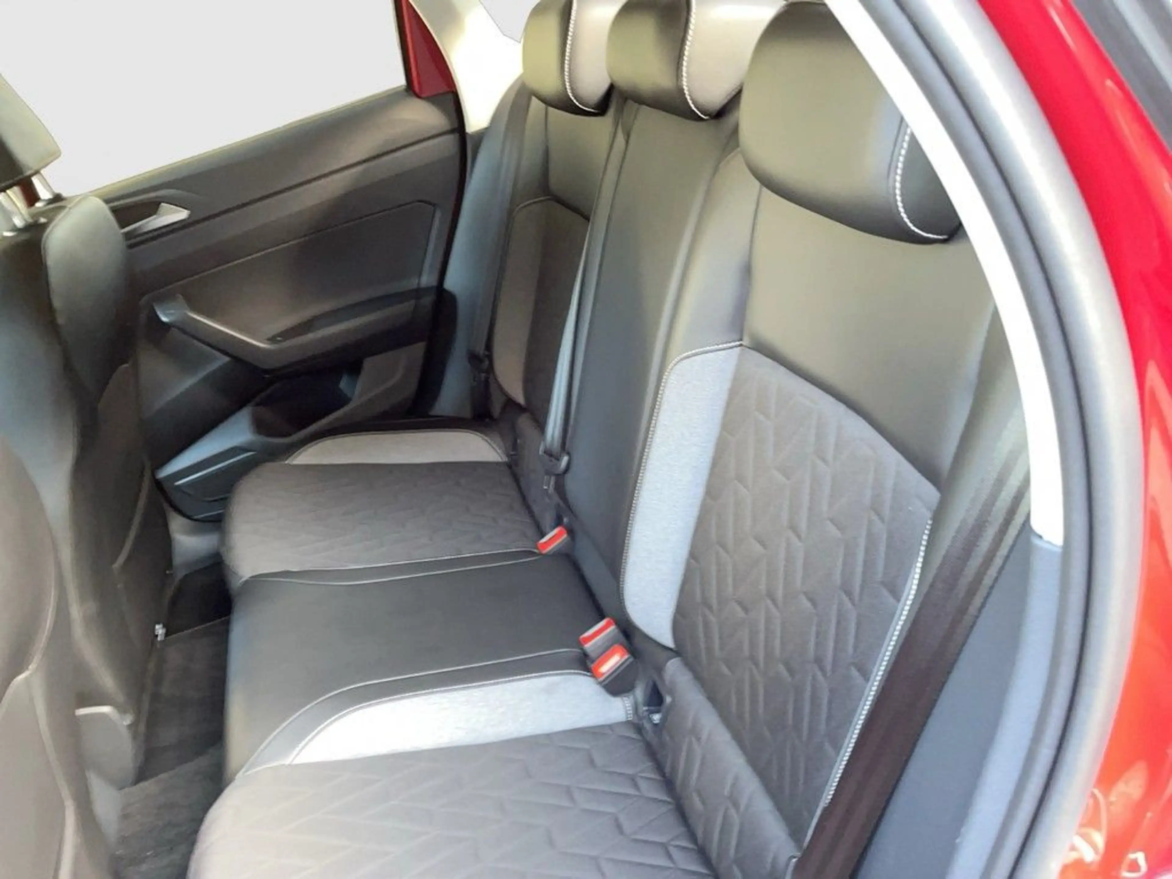 Volkswagen Taigo 1.0 TSI Goal Navi LED SHZ ACC PDC — photo 10