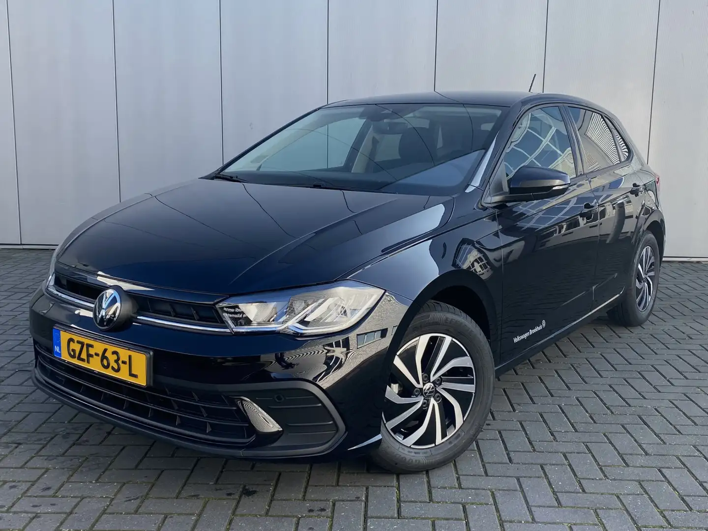 Volkswagen Polo 1.0 TSI 95PK Life Edition | Comfort Pakket | Zwart - 1