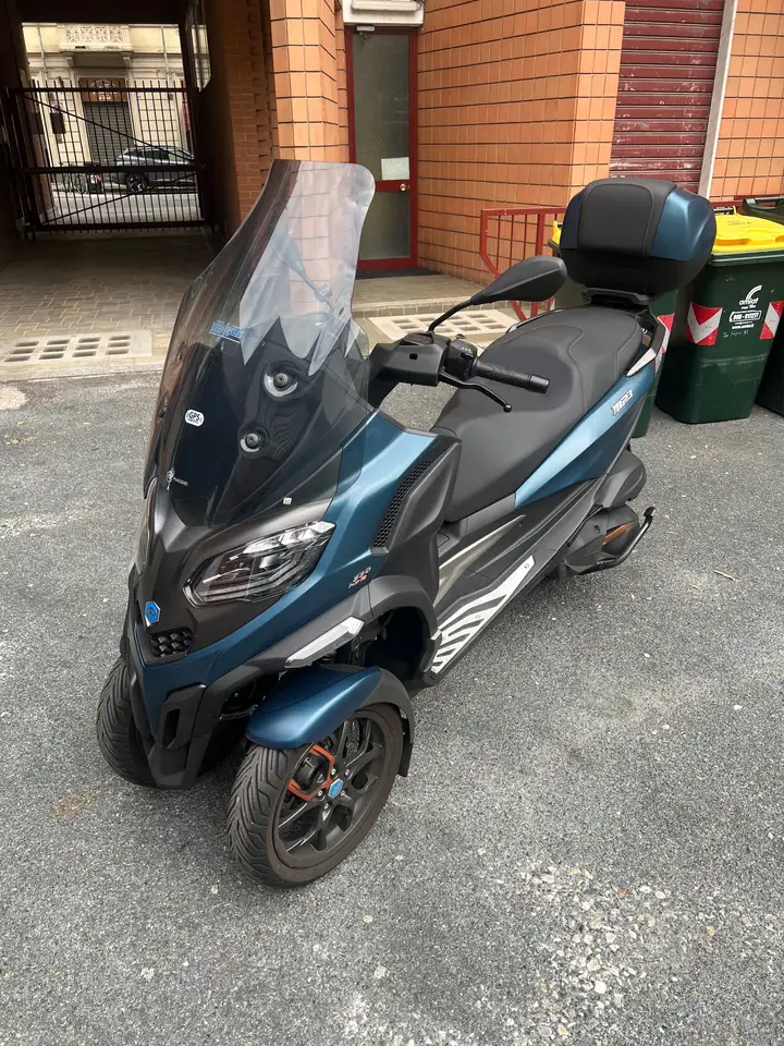 Piaggio MP3 530