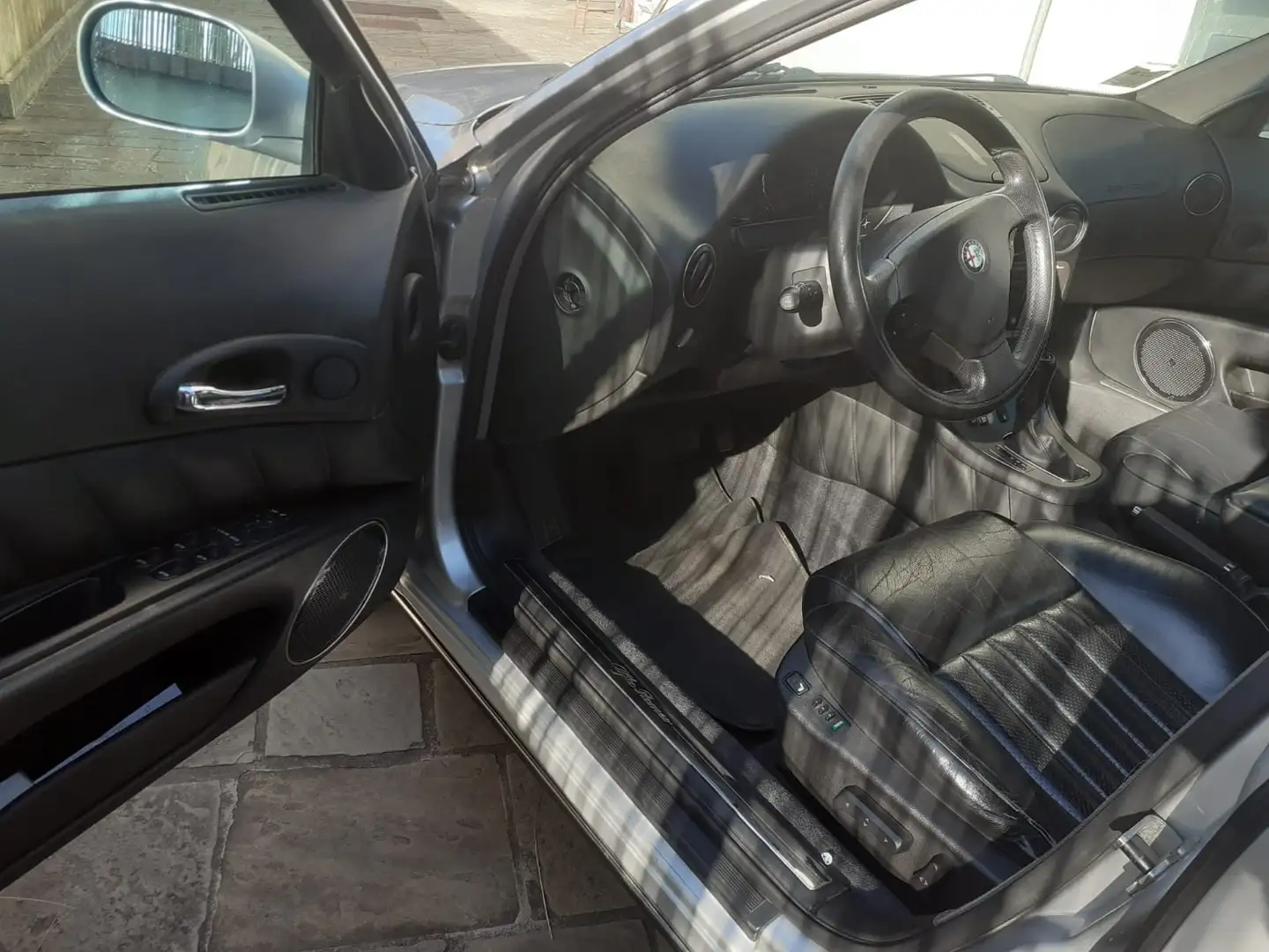 Alfa Romeo 166 166+I+1998+3.0+V6+24v+Distinctive+220cv+sportronic Plateado - 2