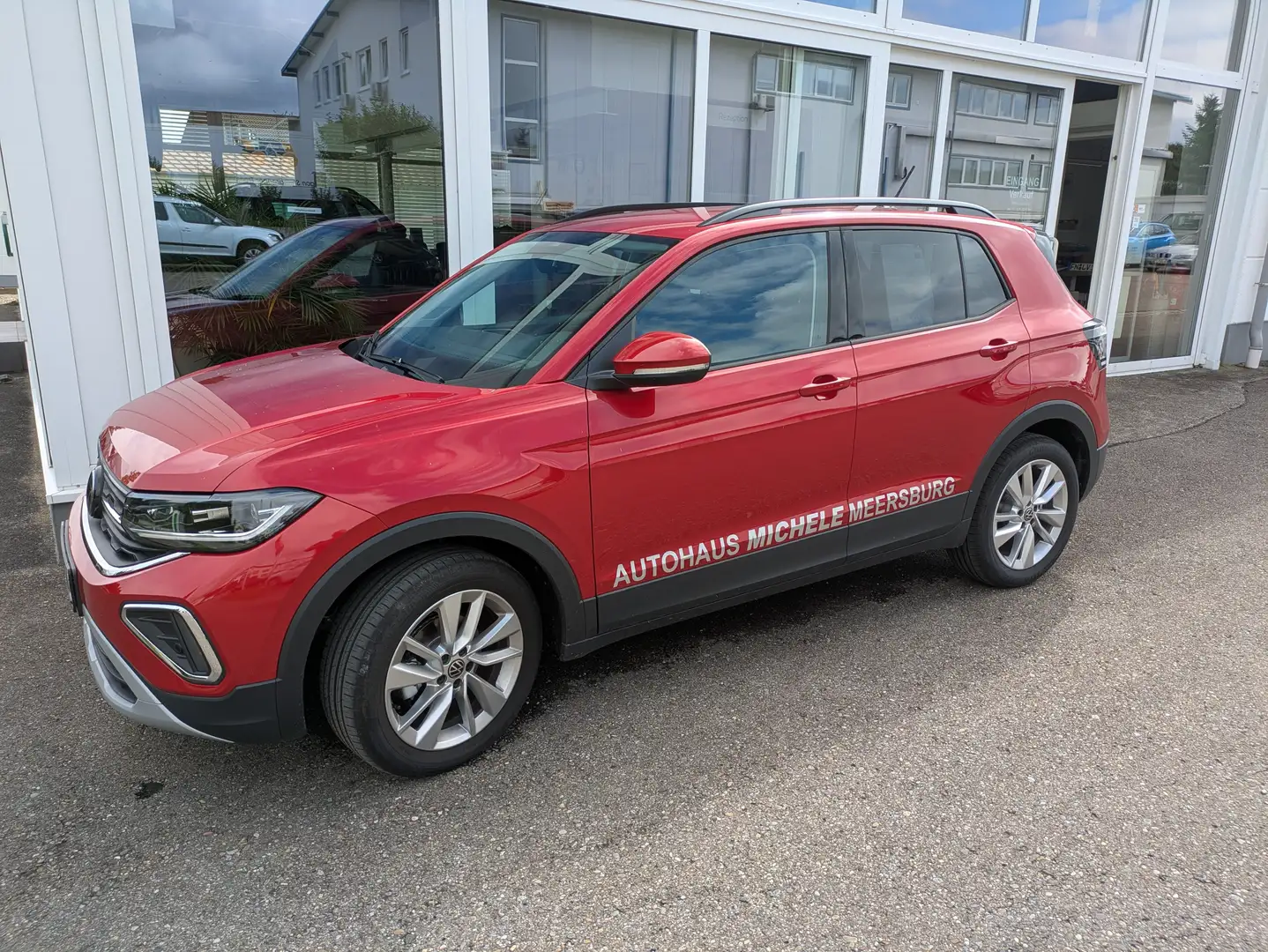Volkswagen T-Cross 1.0 TSI 85 kW Life / DSG / AHK / Matrix / Kamera Rot - 1
