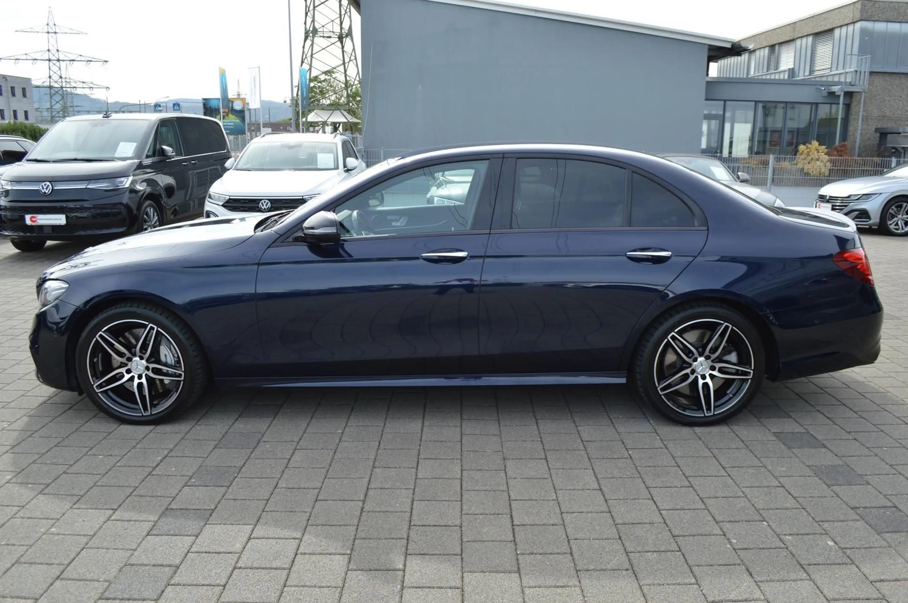 Mercedes-Benz E 53 AMG 4M+*Virtual*HUD*AHK*360°*Memory*Navi* — photo 3