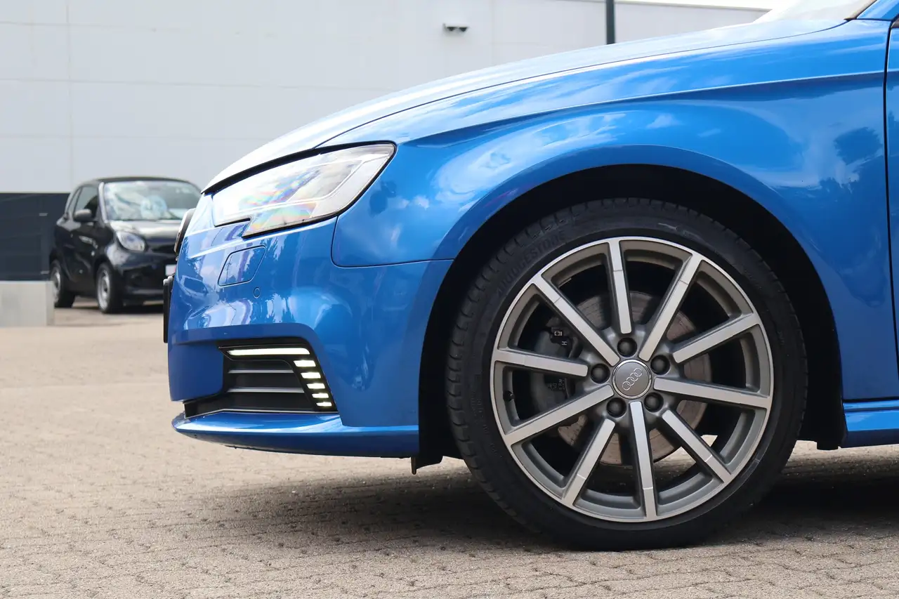 Audi A3 Sportback 40 e-tron LED Navi Leder PDC, миниатюра 3