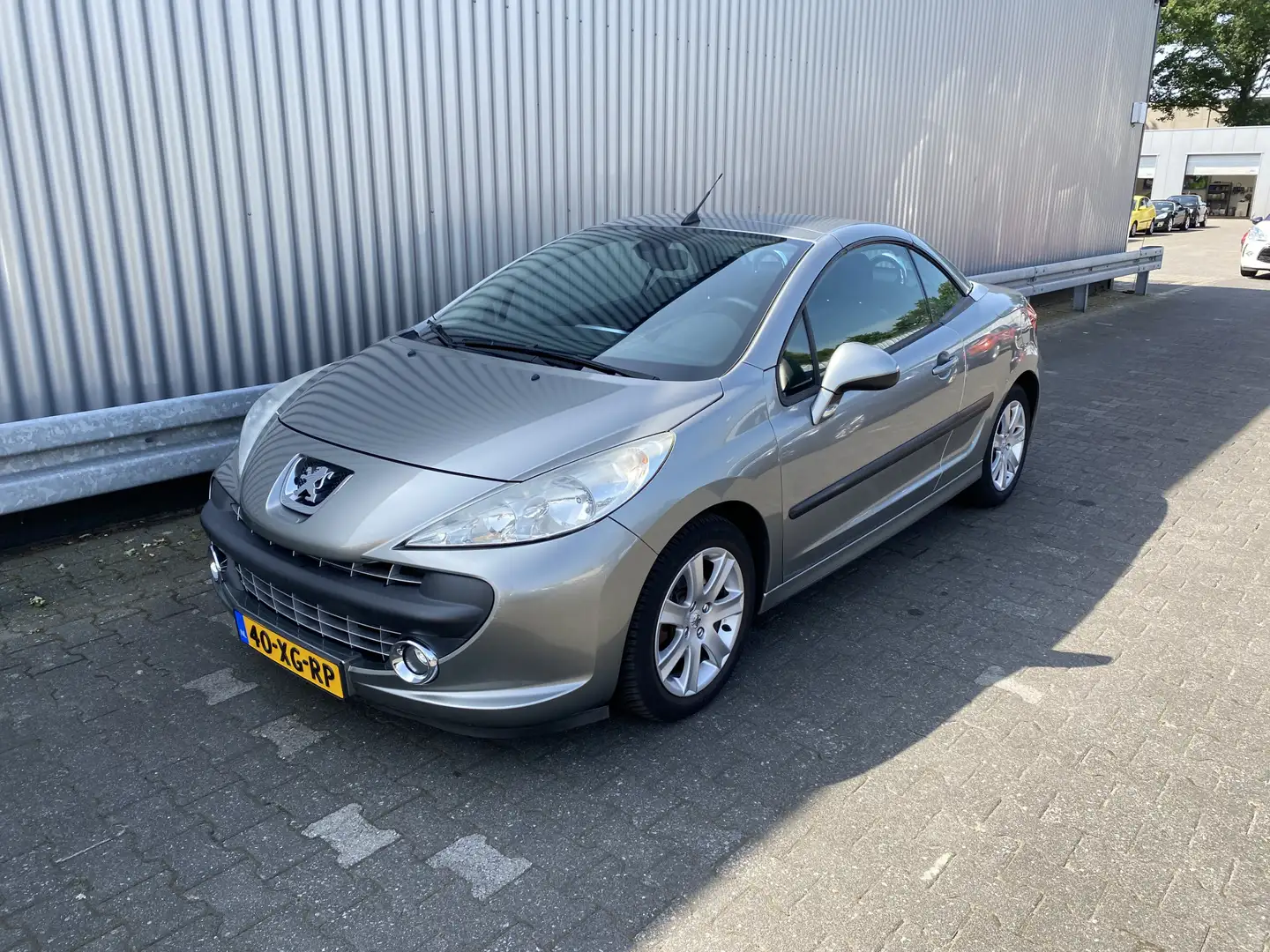 Peugeot 207 CC 1.6 VTi Première Nette Cabrio met A/C, Carkit, Gris - 2