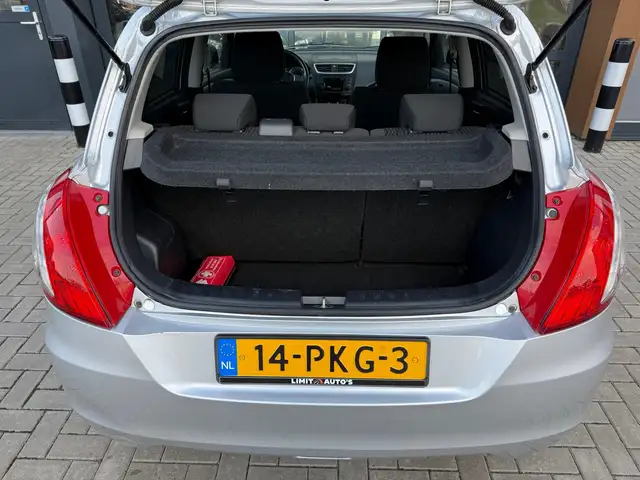Suzuki Swift view 10