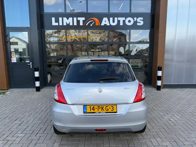Suzuki Swift view 9