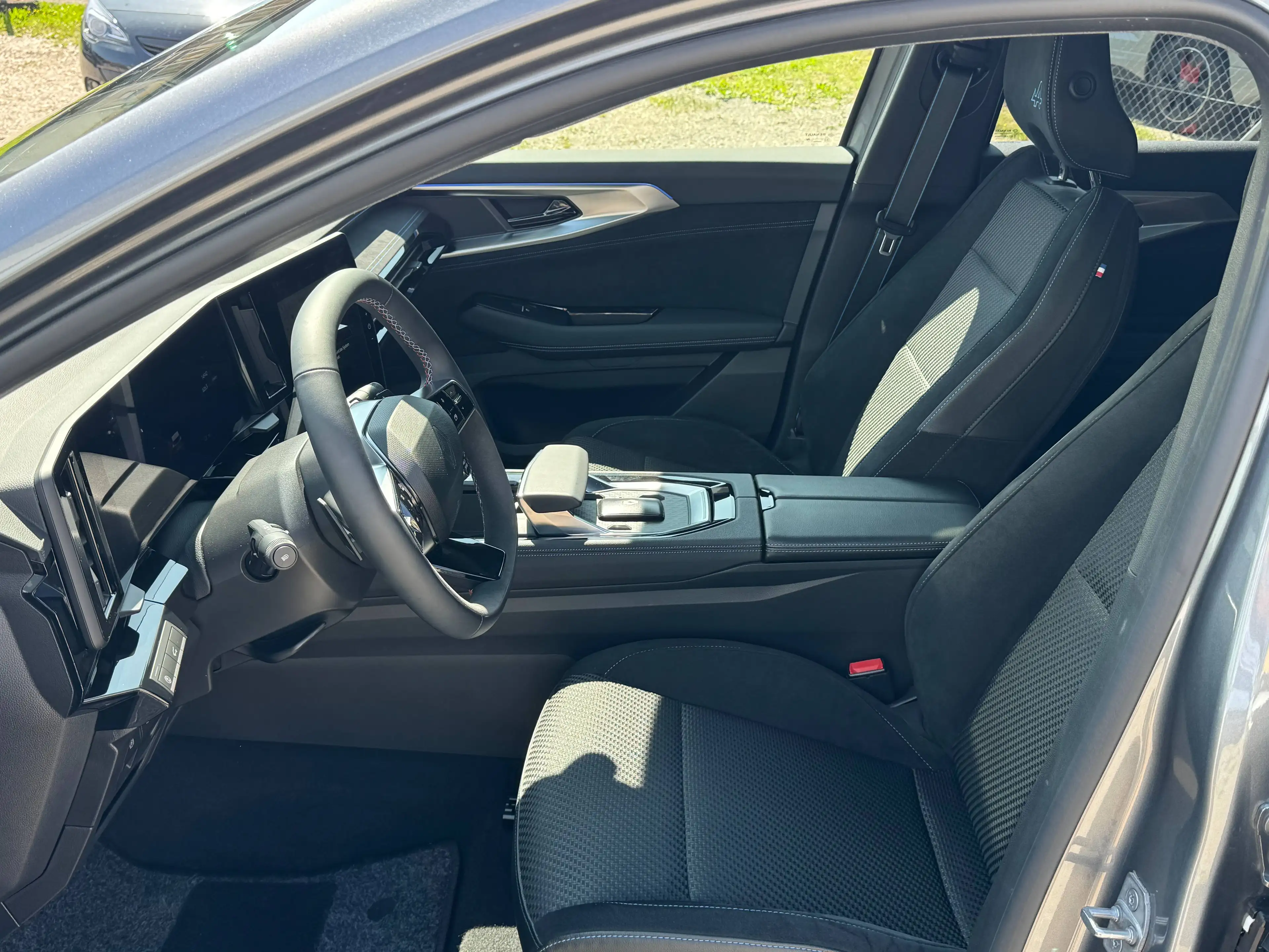 Renault Espace Esprit Alpine E-Tech Hybrid 5 Sitzer — photo 11