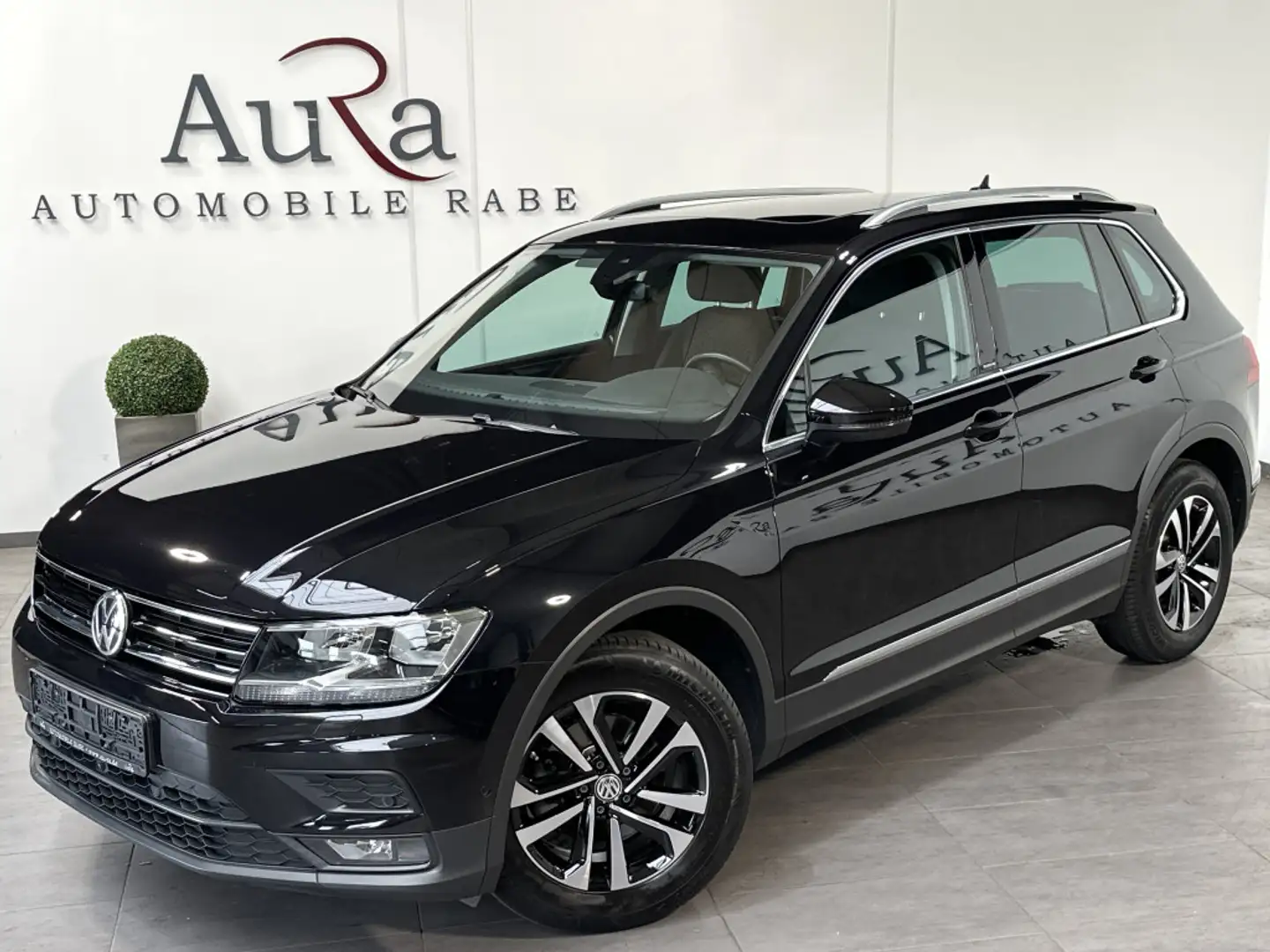 Volkswagen Tiguan 1.5 TDI DSG IQ.Drive NAV+PANO+ACC+360°+SH Чёрный - 2