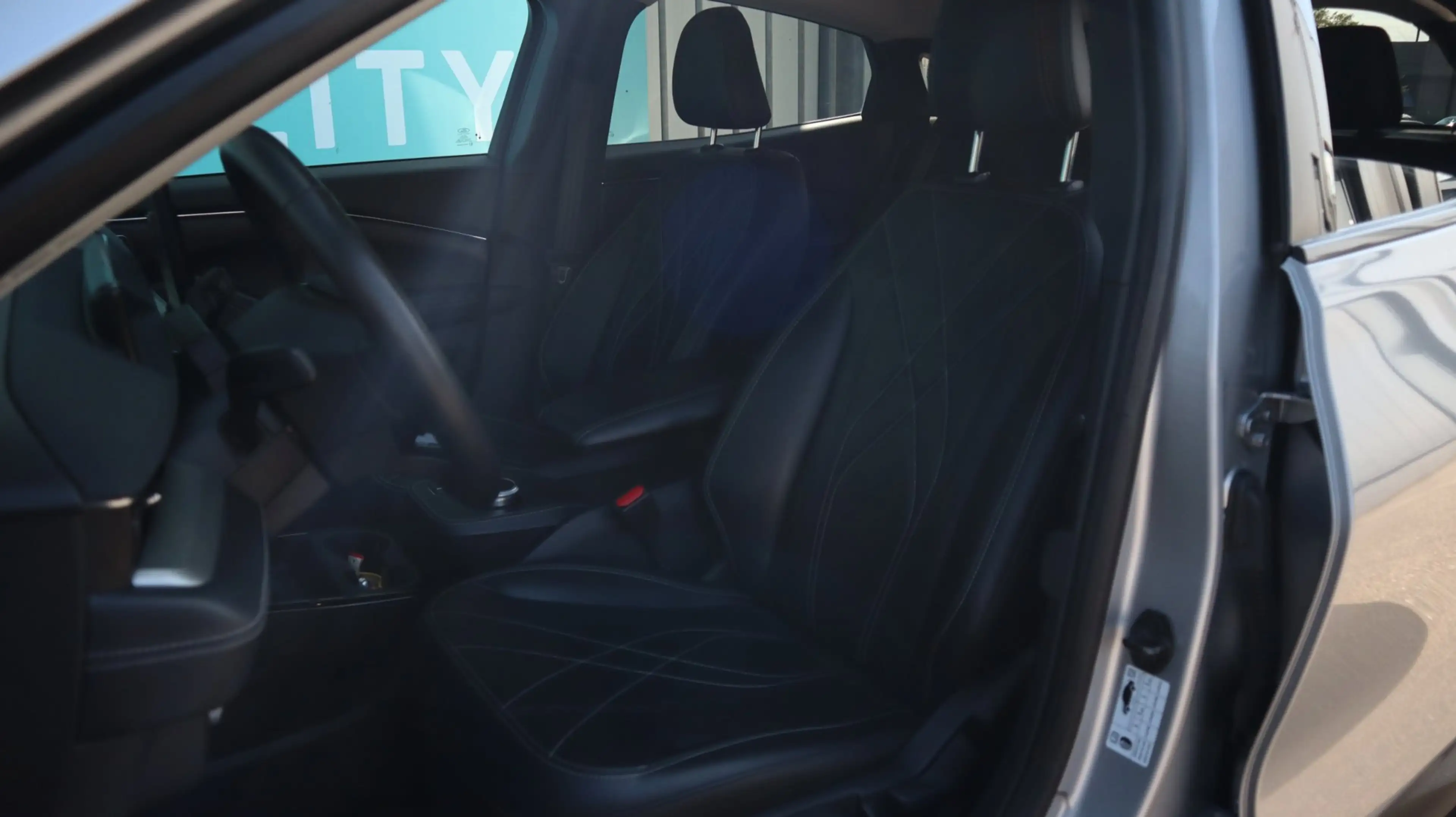 Ford Mustang Mach-E RWD 75 kWh SOH93% Leder LED ACC CarPlay — photo 14