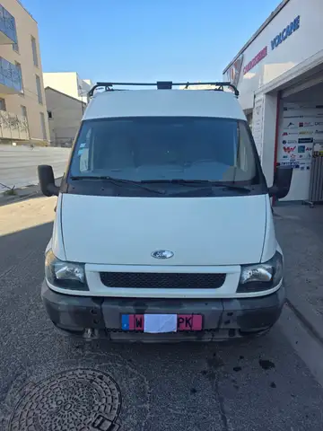 Ford Transit view 3