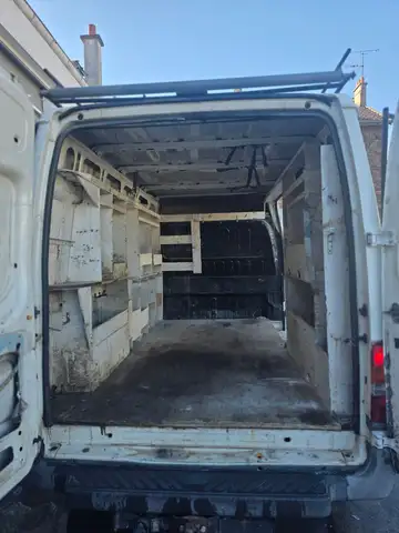Ford Transit view 13