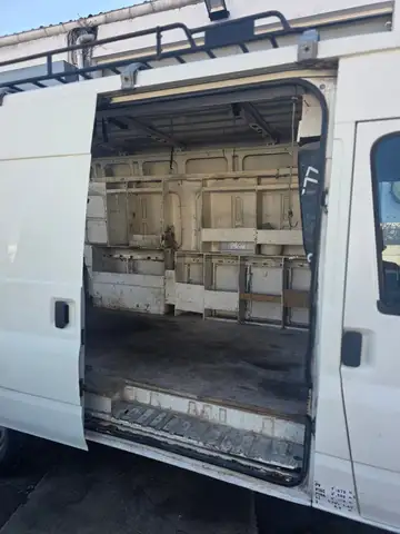 Ford Transit view 12