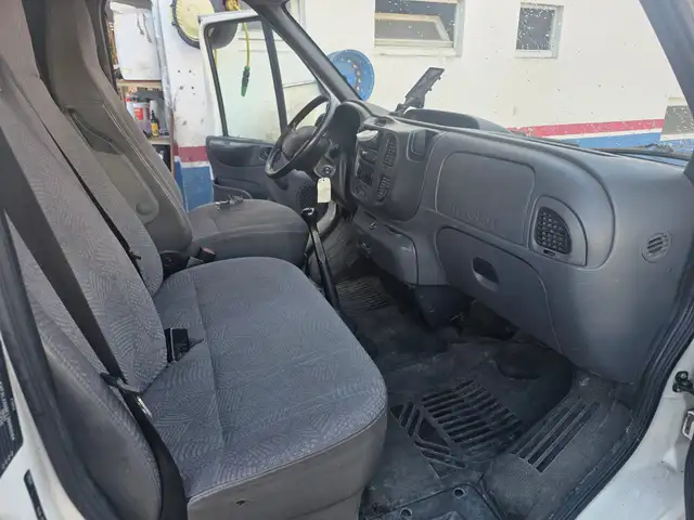 Ford Transit view 7