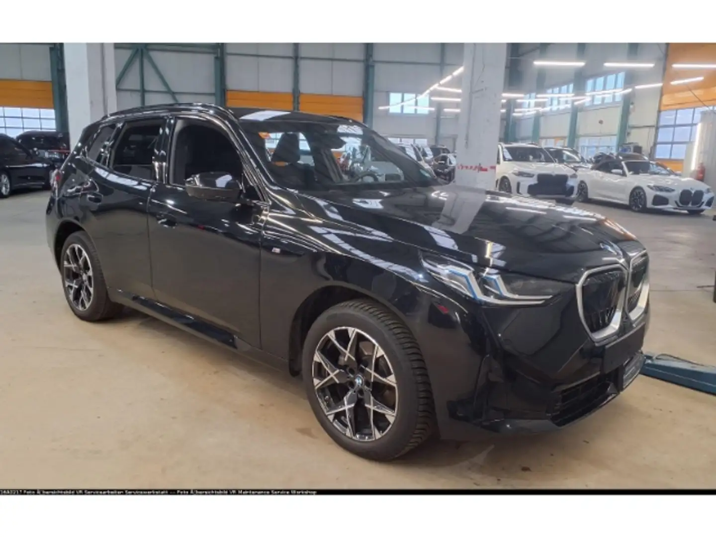 BMW X3 20d xD M-Sport Pano AHK 19'' HUD adLED DA+ PA+ ACC Schwarz - 2