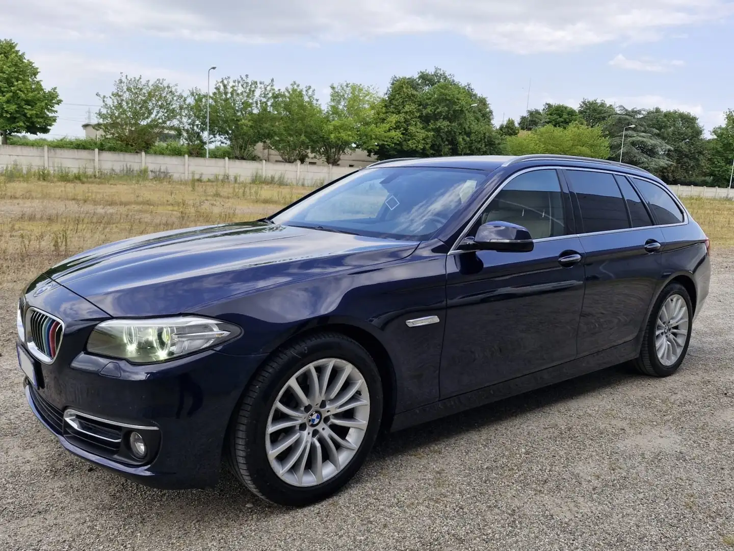 BMW 520 Serie 5 Touring 520d Touring Luxury 190cv auto Azul - 1
