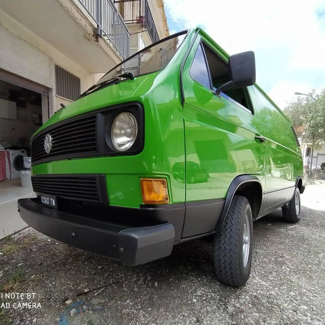 Volkswagen T3 coibentazione+perlinato, panca,mobile (tutto artig - 2