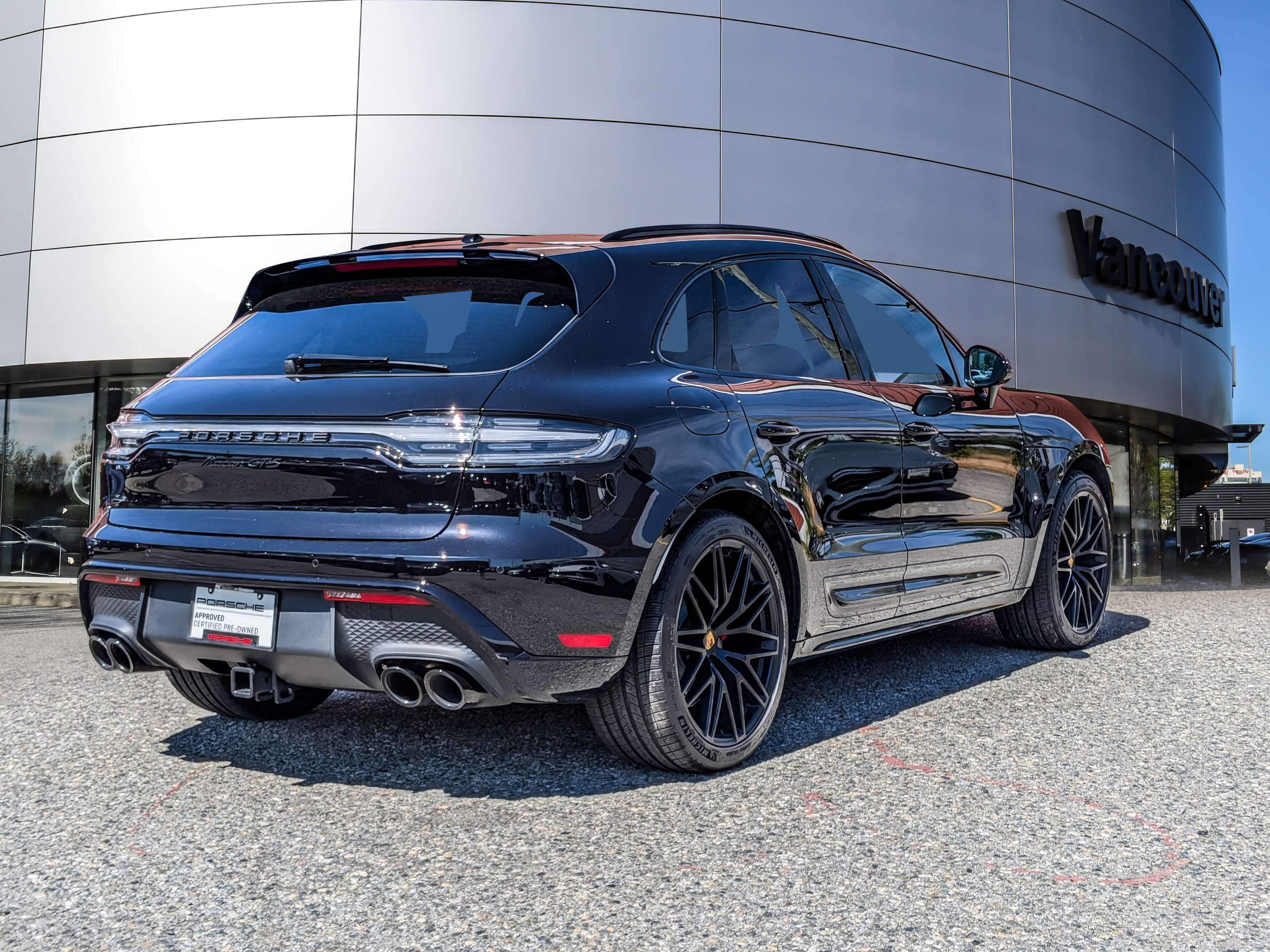 2024 Porsche Macan GTS AWD alt 5
