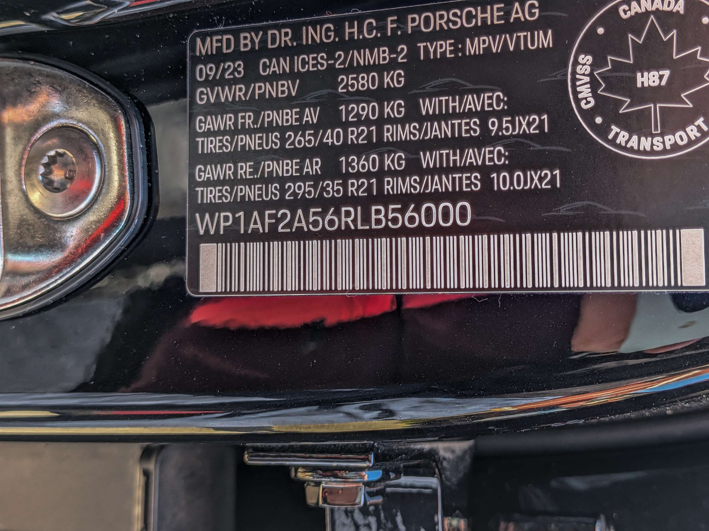 2024 Porsche Macan GTS AWD thumb 35