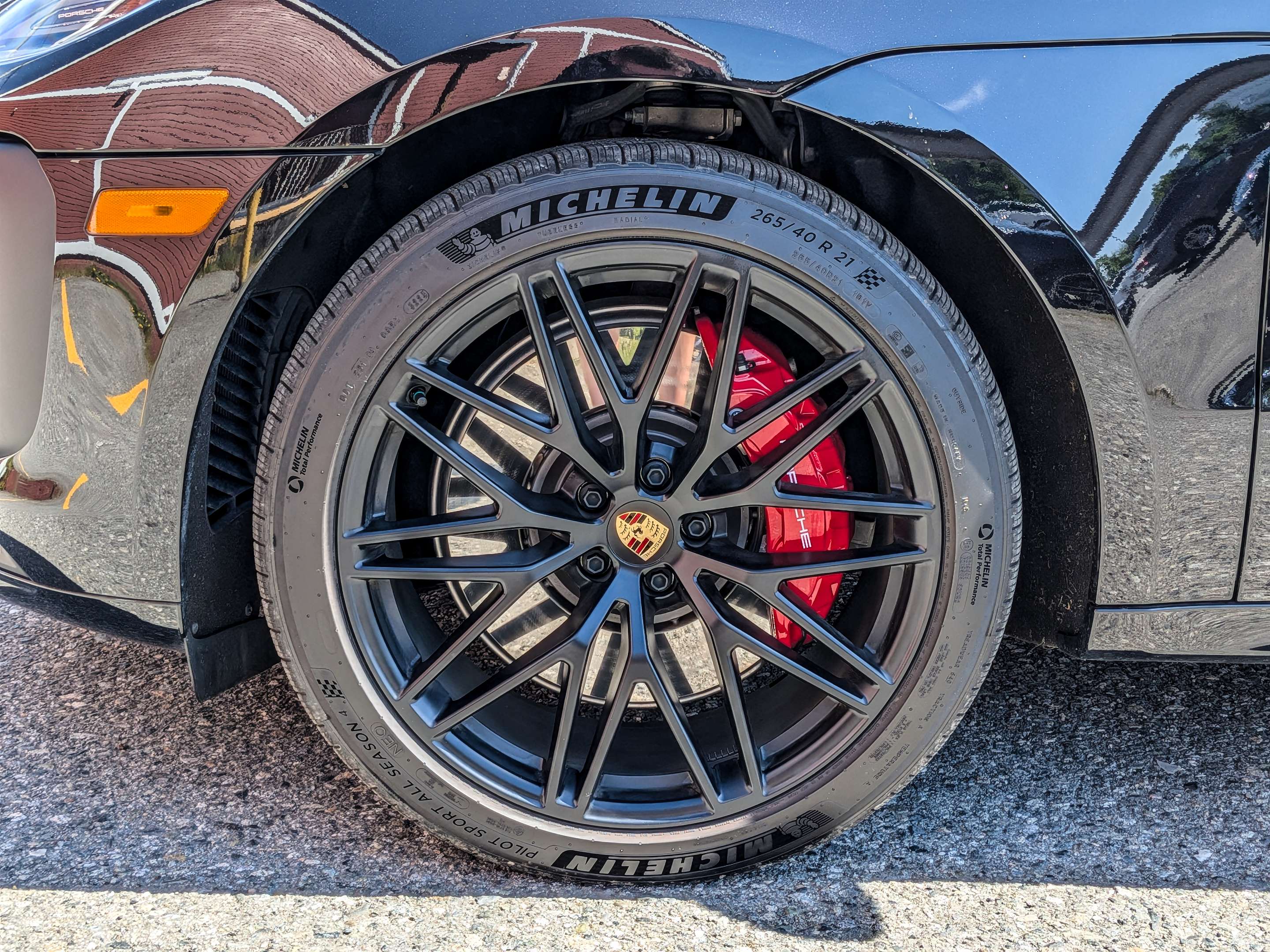 2024 Porsche Macan GTS AWD thumb 30