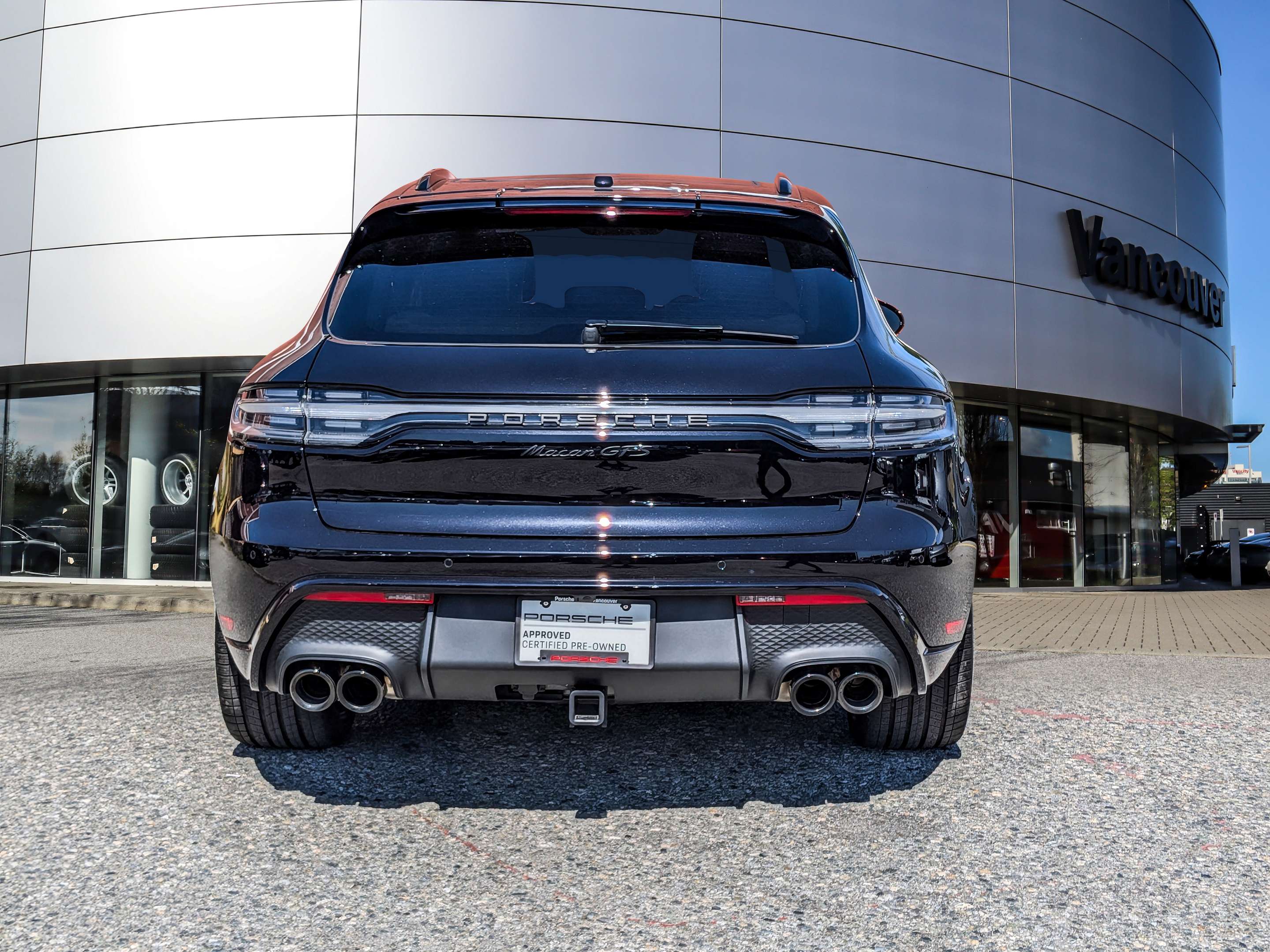 2024 Porsche Macan GTS AWD alt 4