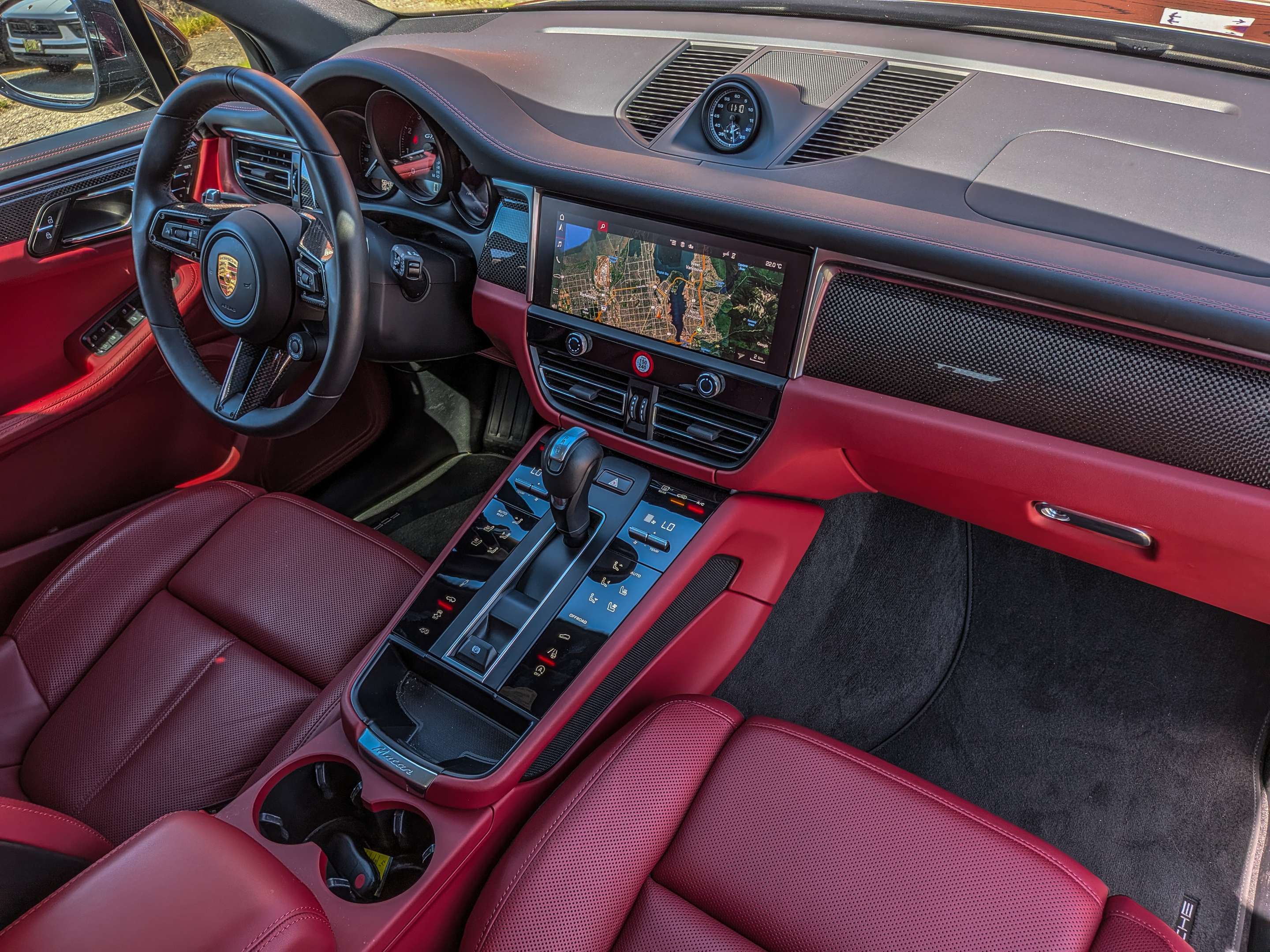 2024 Porsche Macan GTS AWD thumb 24