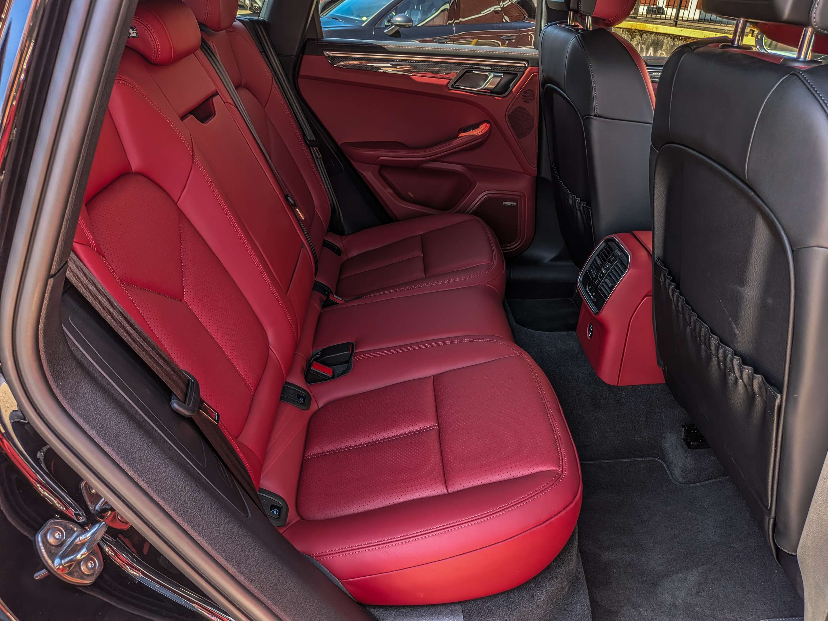2024 Porsche Macan GTS AWD thumb 27