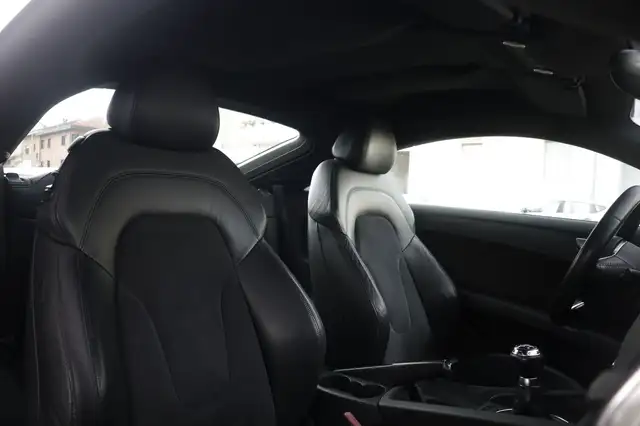 Audi TT view 6