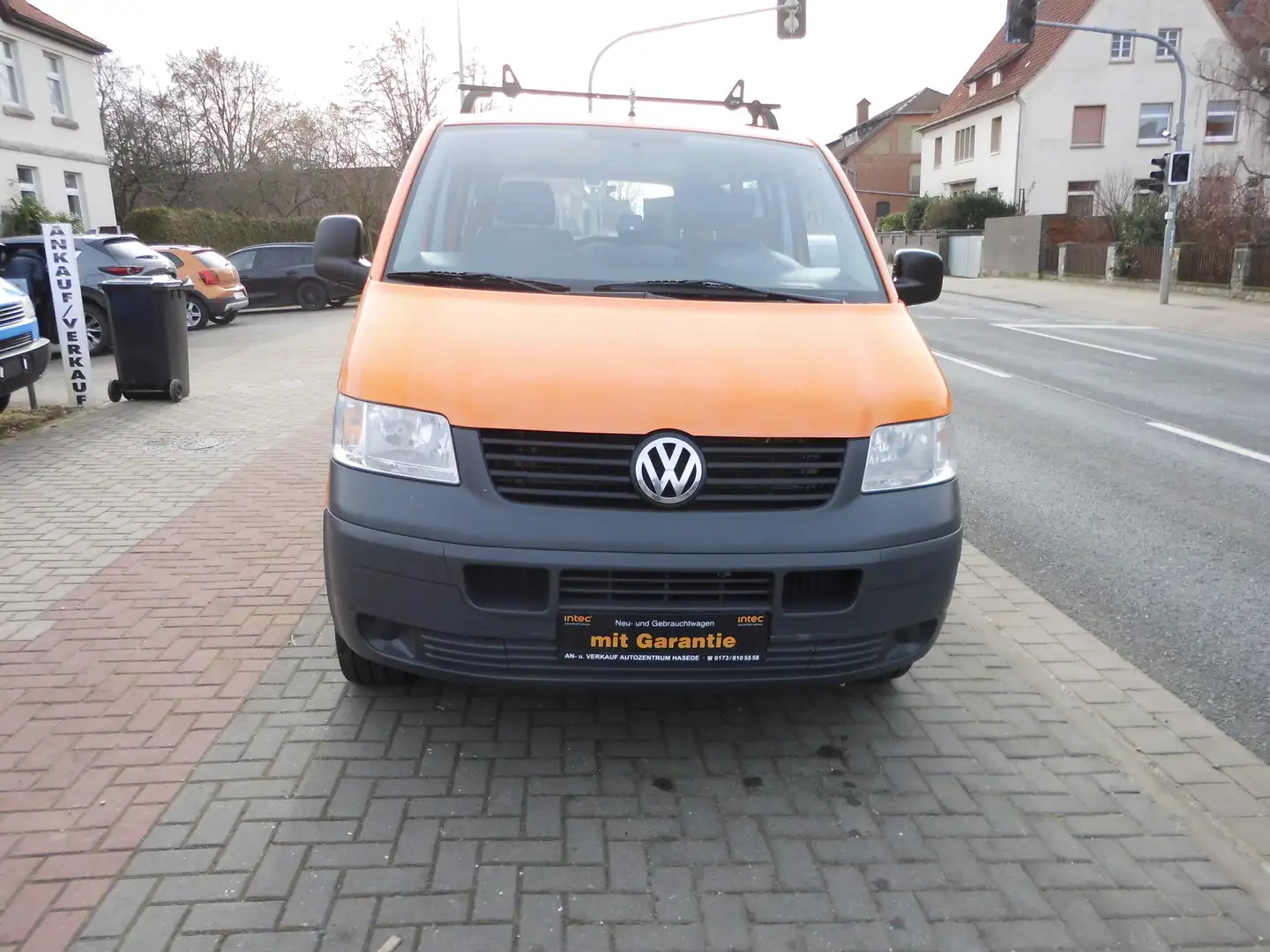 Volkswagen T5 Transporter TÜV/NEU 12 Monate Garantie Auf Wunsch Orange - 1