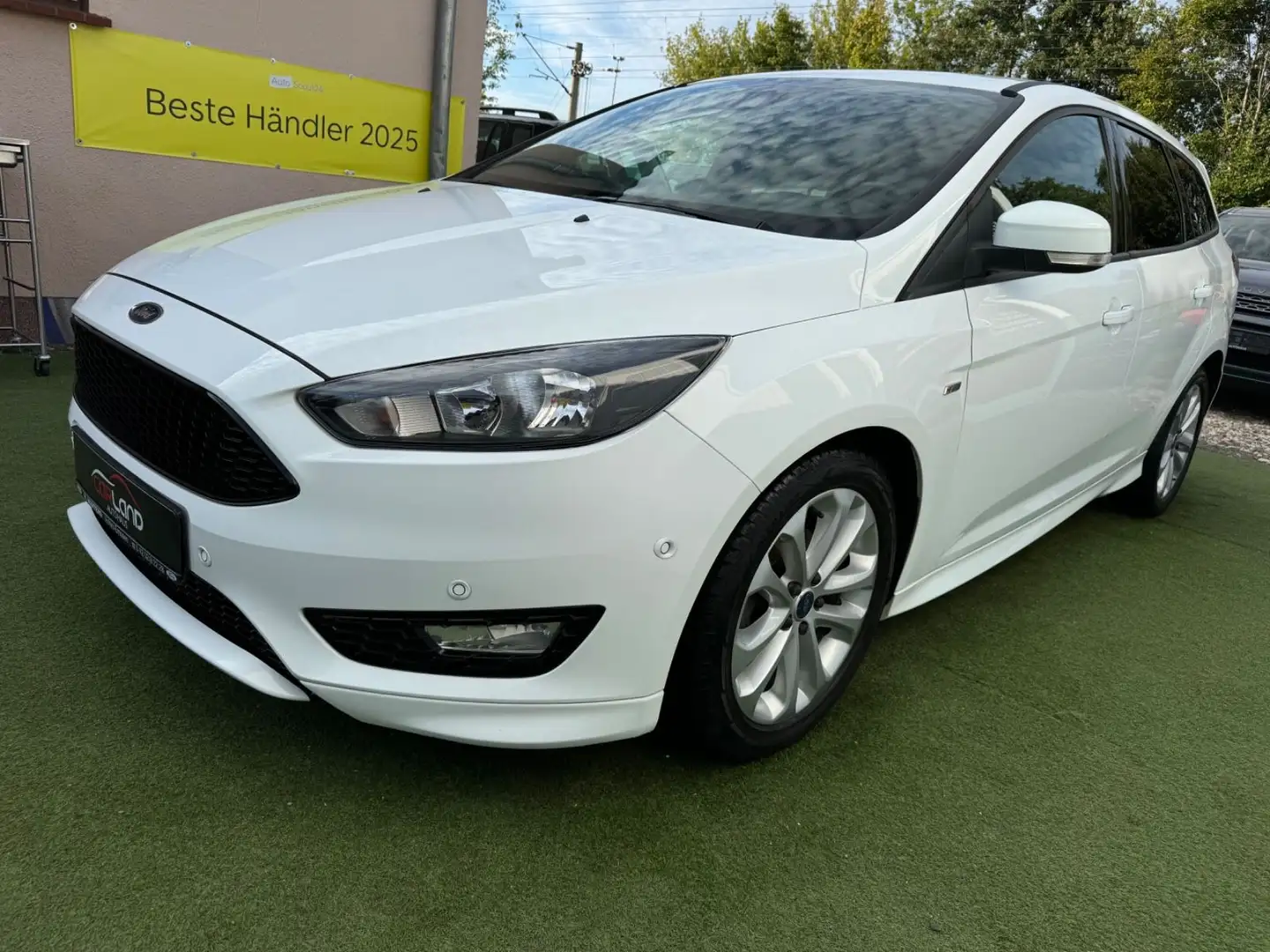 Ford Focus Turnier ST-Line SPORT- 140PS! Weiß - 2
