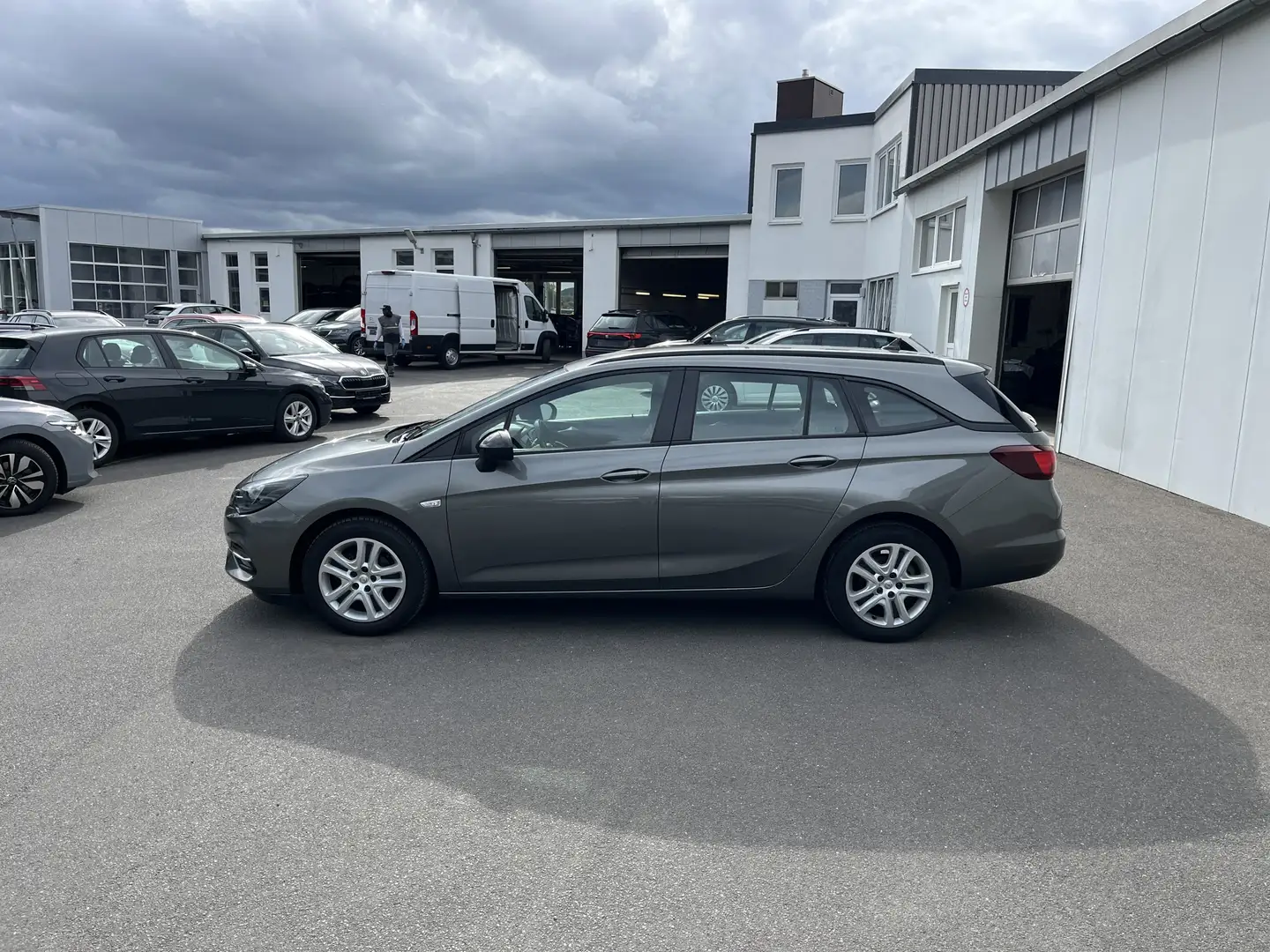 Opel Astra 1.5D Business 79€ m. 20% Anzahlung Navi DAB LED Grau - 2