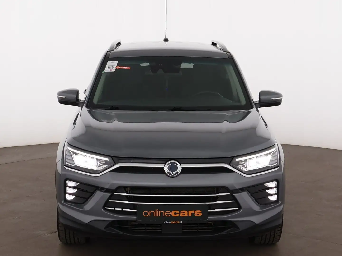 SsangYong Korando 1.6 e-XDi Aut LED RADAR R-CAM ASSIST TEMP Grau - 2