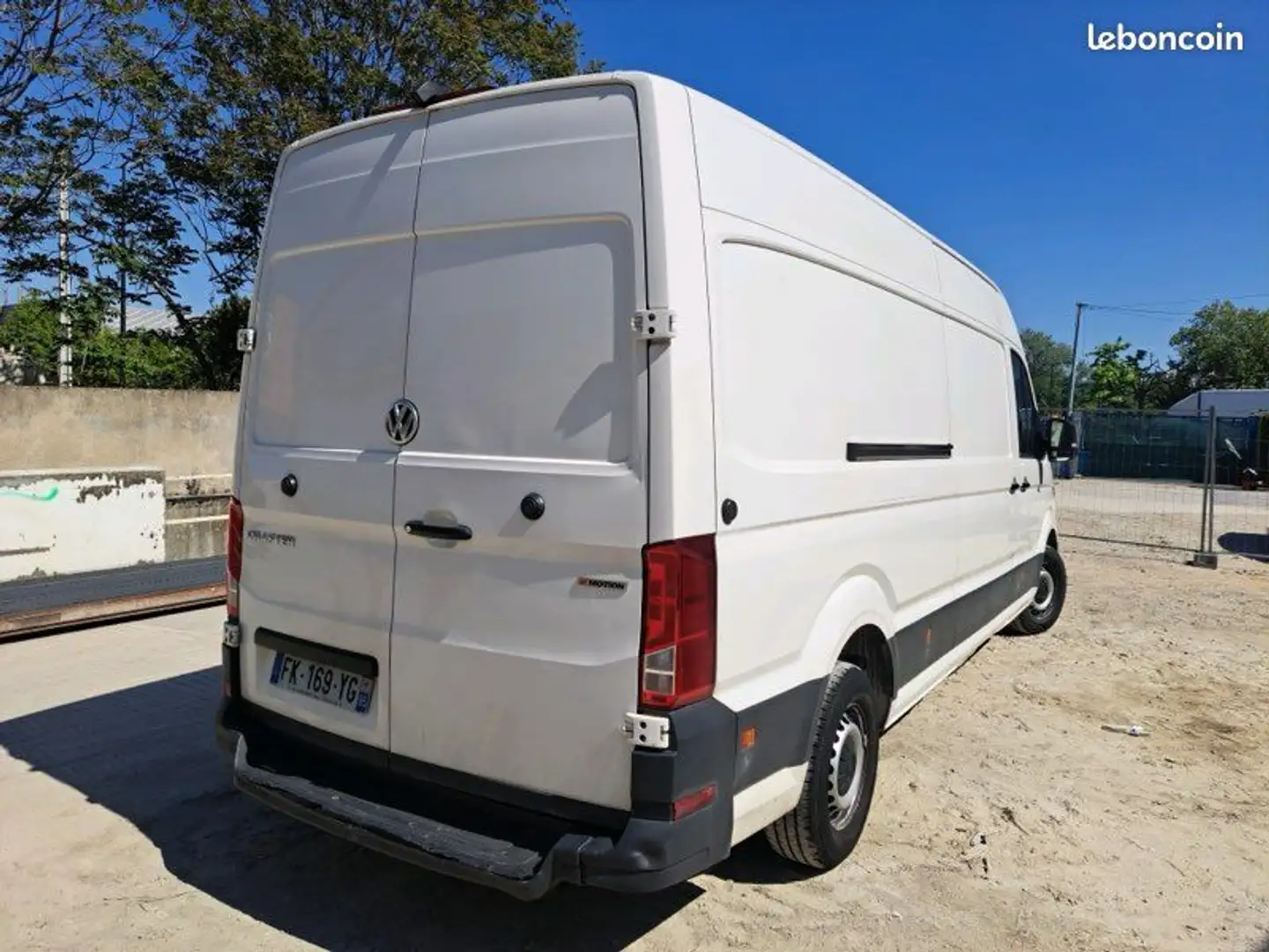 Volkswagen Crafter 27 491 ht 2.0 tdi 177 35 l4h3 4motion business lin Biały - 2