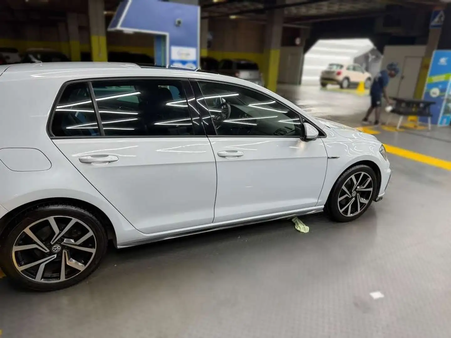 Volkswagen Golf 1.4 TSI Sport 92kW Gris - 2