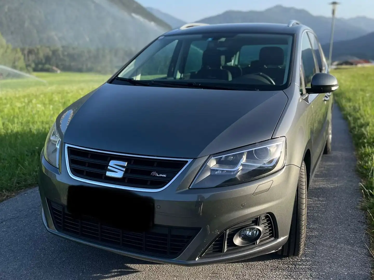 SEAT Alhambra Alhambra FR 2,0 TDI DSG 4WD FR - Pickerl Neu! Grau - 1