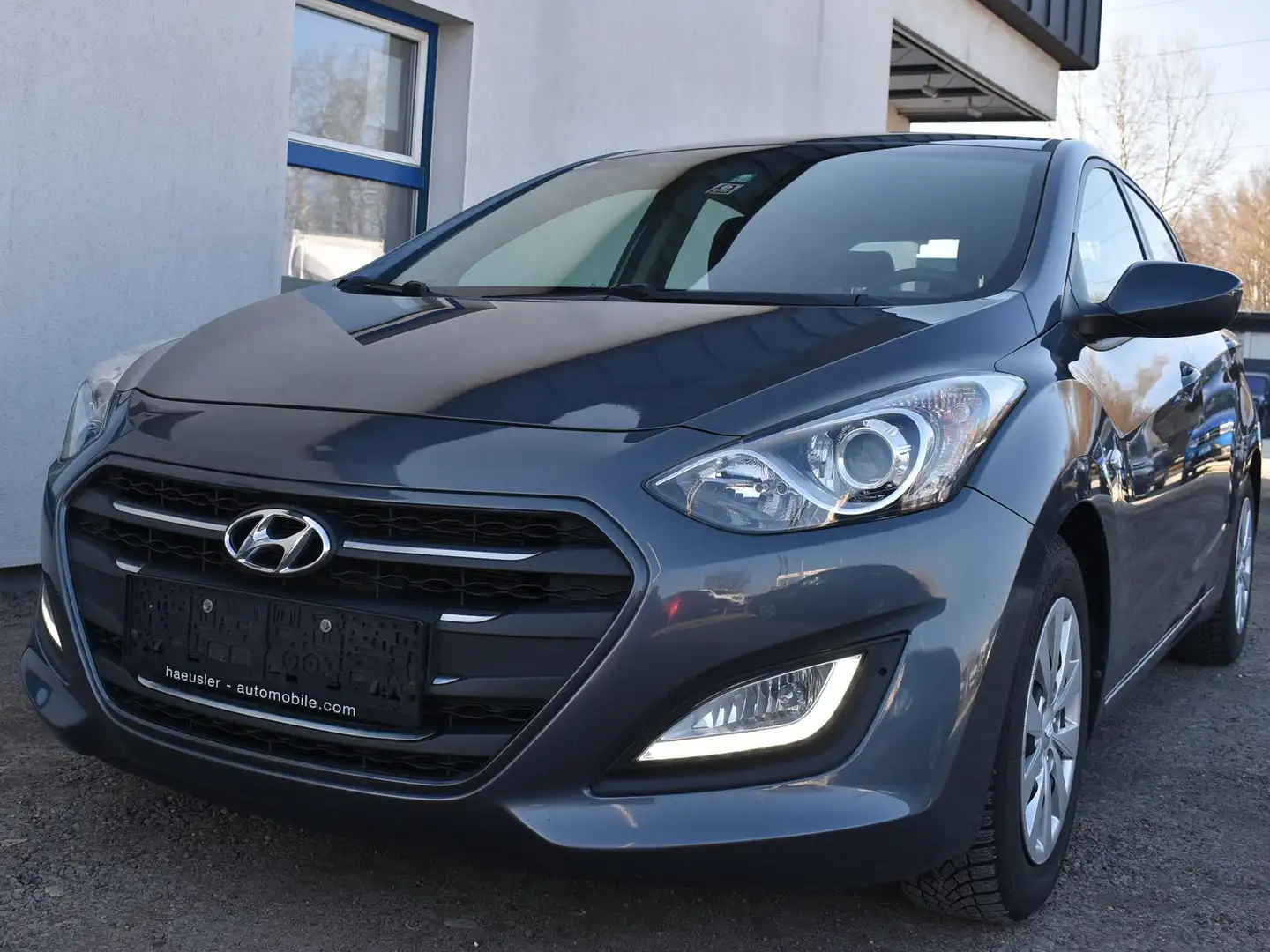 Hyundai i30 i30 1,4 CVVT Start/Stopp Life Life Grau - 1