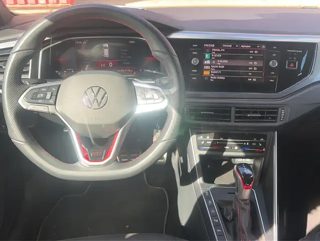 Volkswagen Polo view 7