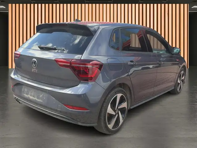 Volkswagen Polo view 4