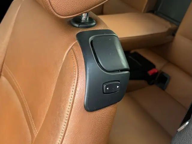 BMW 3 Series view 10