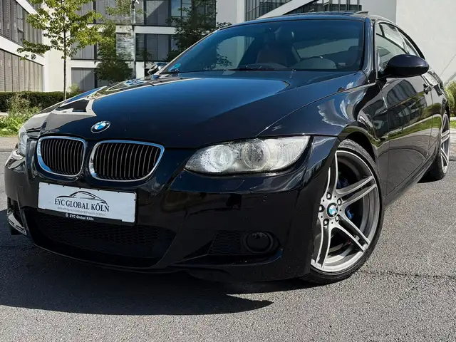2009 BMW 3 Series in Black for sale