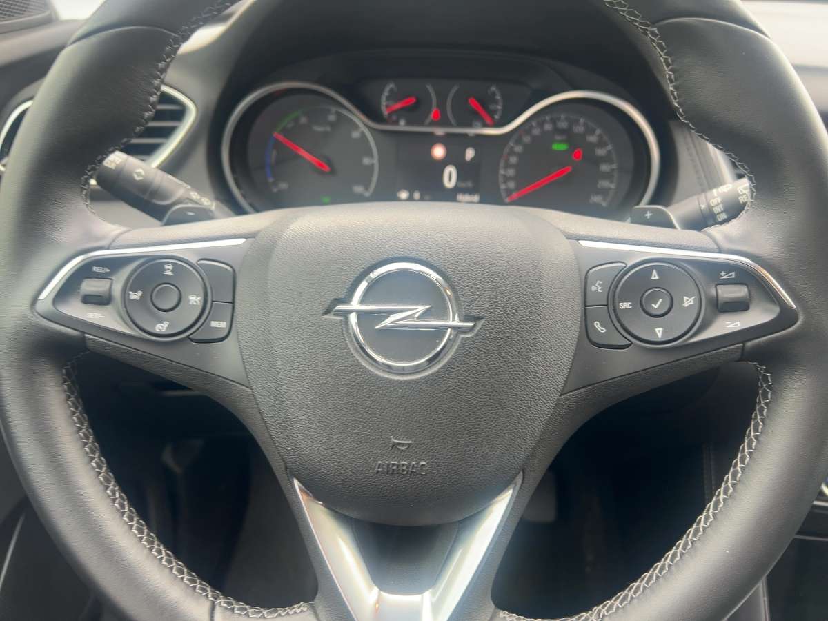 Opel Grandland