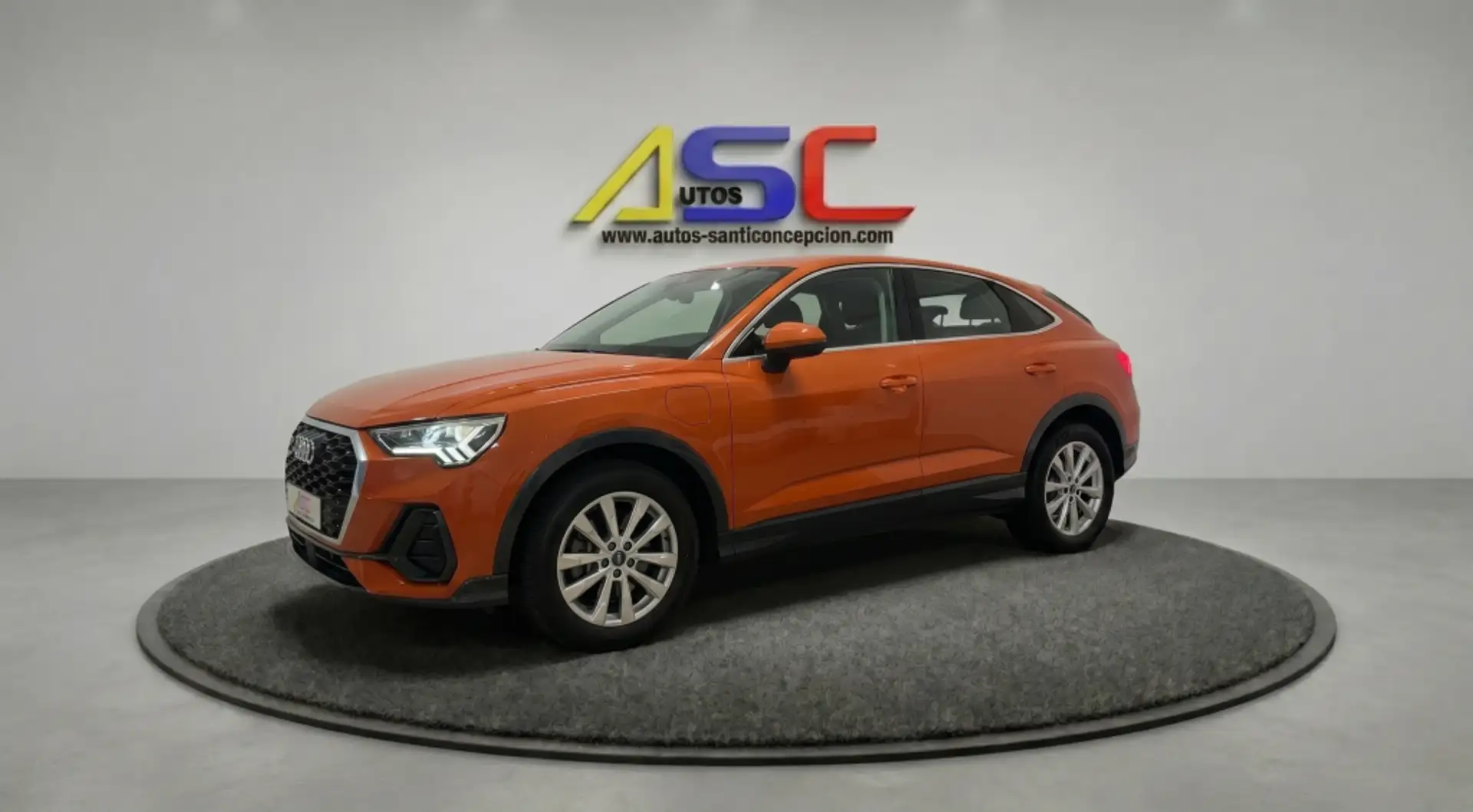 Audi Q3 Sportback 45 TFSIe Advanced S-tronic Naranja - 2