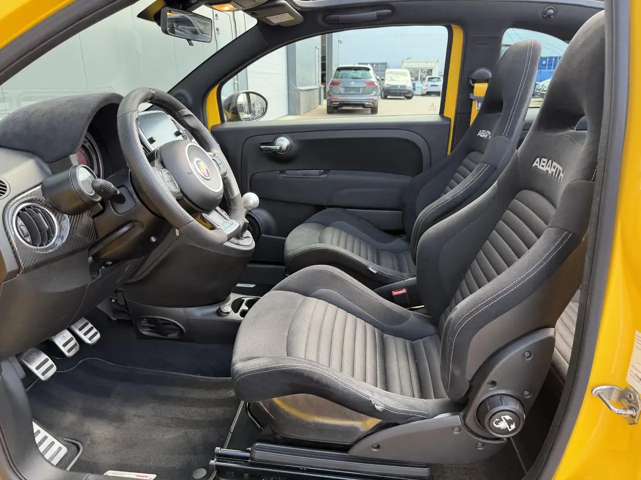 Abarth 595C 2021 — фото 11