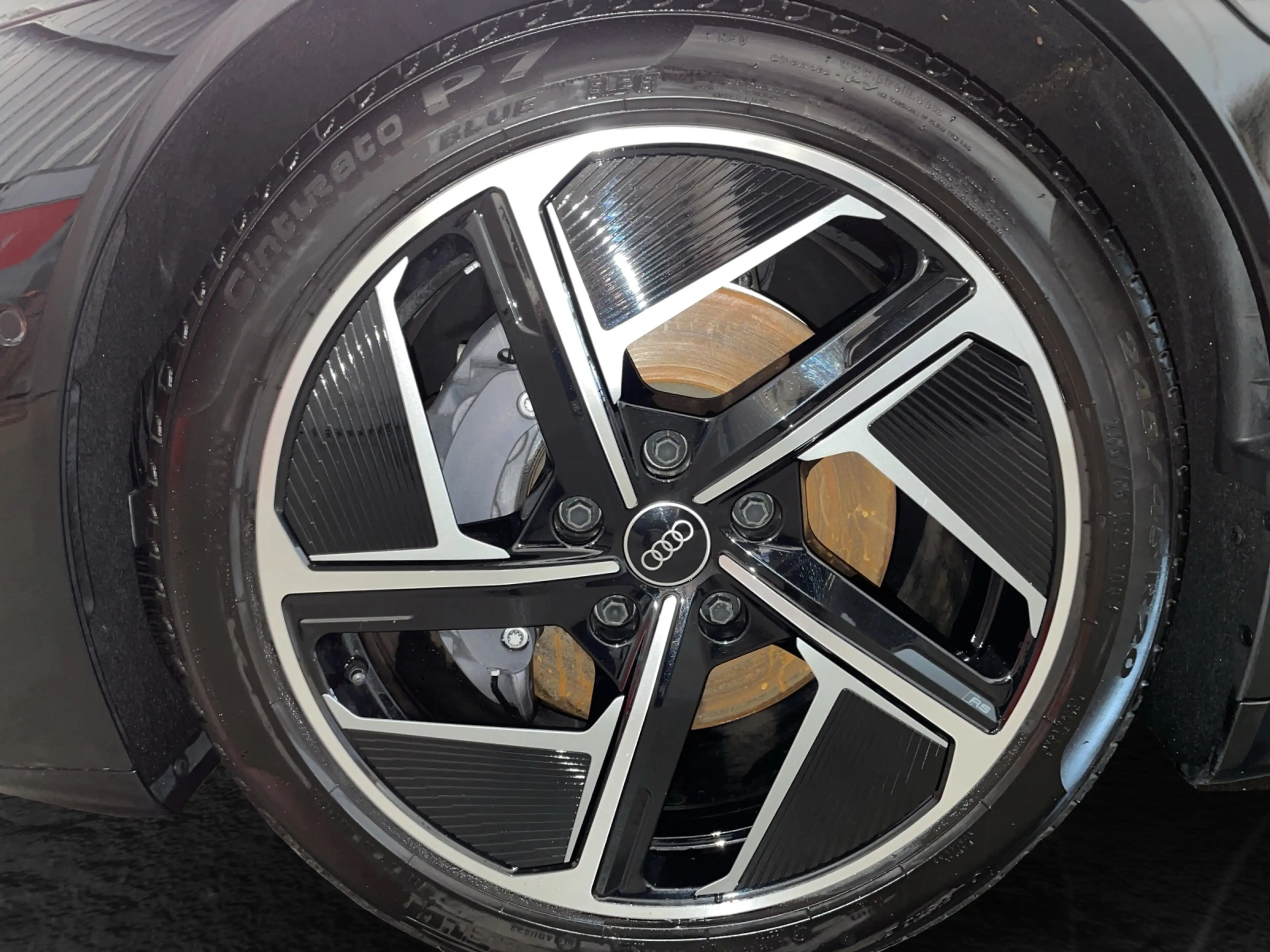 Audi e-tron GT quattro — photo 5