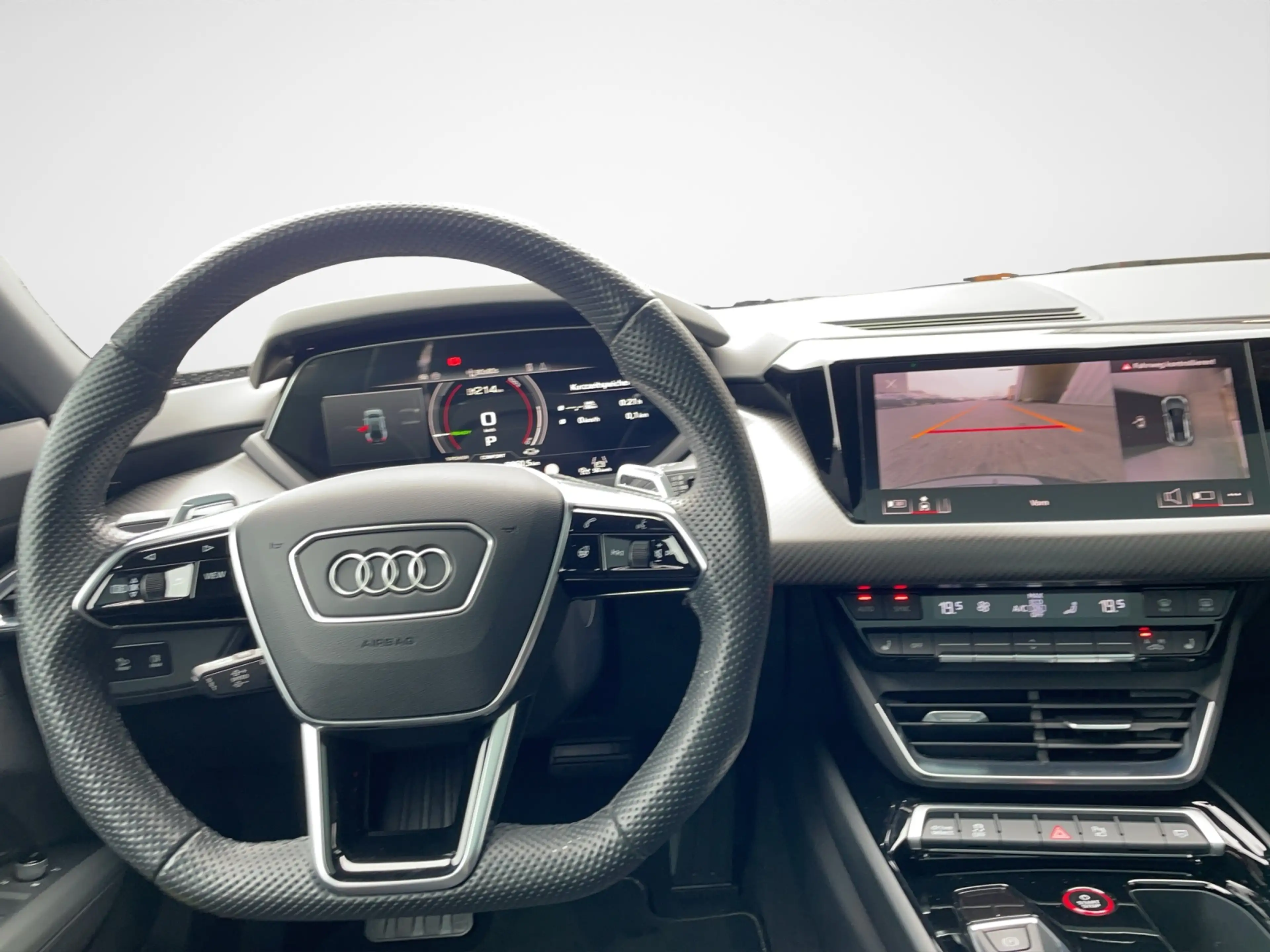 Audi e-tron GT quattro — photo 8