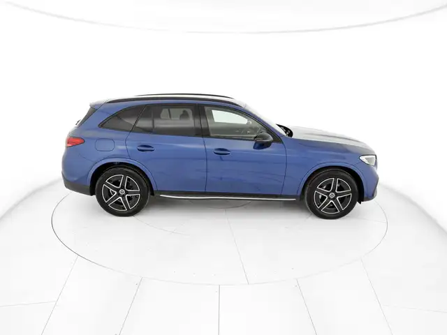 Mercedes-Benz GLC view 5